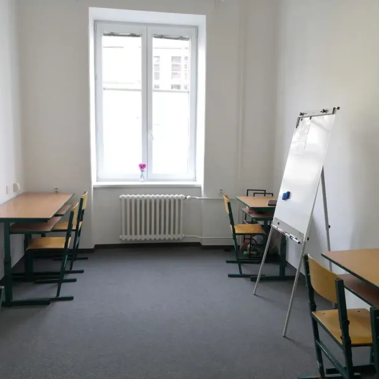 Fotografie učebny doučování Hradec Králové — Doučsematiku.cz